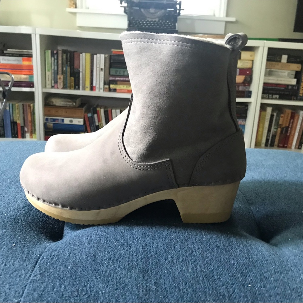 No. 6 shearling clog boot in smoke suede, mid heel